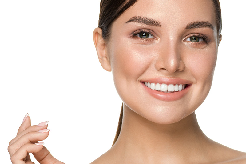 healthy teeth smile woman beauty skin cosmetic spa NEJS4V8