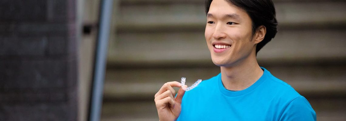 2020-Invisalign-APAC-N-Sean+outdoor